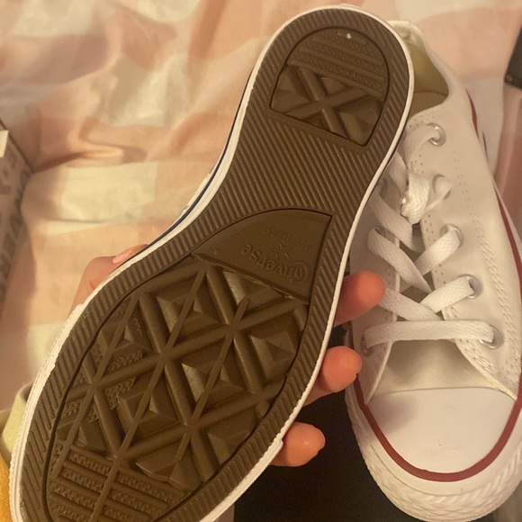 White Converse - Picture 3 of 4